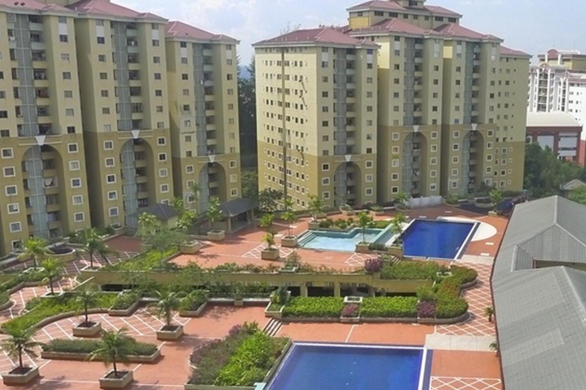 3 Bedrooms With Pool Hanan Residence Ketumbar Heights Condominium Cheras Exterior photo